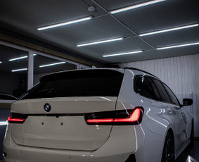 Automobilių estetika ir stilius - Romainiuose - Automobilio vaškavimas - 1 Automobilio vaškavimas - Automobilių estetika ir stilius - Romainiuose - 1