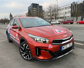 Vairavimo kursai - Praktinio vairavimo mokymas su automatine pavarų dėže - 1 Praktinio vairavimo mokymas su automatine pavarų dėže - Vairavimo kursai - 1