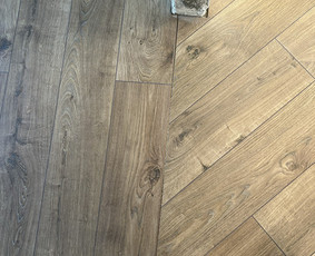 Laminato, Vinilo ir kitų dangų įrengimas. / Grindų meistrai / Darbų pavyzdys ID 3494402