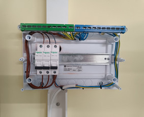 Elektrikas nuo įvado iki lemputės - Smulkūs elektros darbai - 1 Smulkūs elektros darbai - Elektrikas nuo įvado iki lemputės - 1