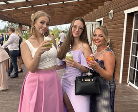 Mobilus baras, kokteilių gaminimo pamoka, taurių piramidė / HELLO BAR / Darbų pavyzdys ID 3499700