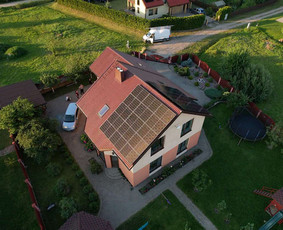 Saulės elektriniu bei įkrovimo stotelių pardavimas ir ranga / UAB Saulės takelis / Darbų pavyzdys ID 3503788