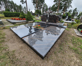 Paminklai, kapų įrengimas, dengimas plokštėmis / Aivaras Kubilius / Darbų pavyzdys ID 3506208