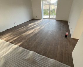 Laminato, Vinilo ir kitų dangų įrengimas. / Grindų meistrai / Darbų pavyzdys ID 3507166