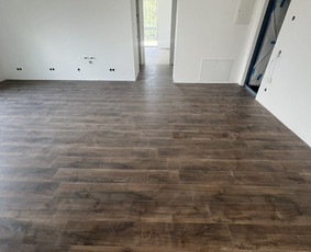Laminato, Vinilo ir kitų dangų įrengimas. / Grindų meistrai / Darbų pavyzdys ID 3507178