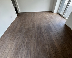 Laminato, Vinilo ir kitų dangų įrengimas. / Grindų meistrai / Darbų pavyzdys ID 3507190