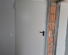 Metalinės durys, gamyba - Langų ir durų montavimas - 3