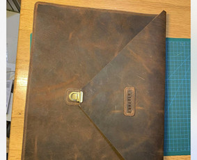 Odos dirbinių gamyba pagal individualius užsakymus - Odininko paslaugos- pakabukai , kompiuterio dėklai, penalai. - 2