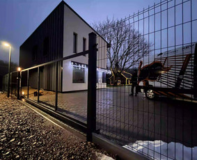 Vartai, Tvoros Ir Turėklai Iš Pirmų Rankų - Segmentinės tvoros - 1 Segmentinės tvoros - Vartai, Tvoros Ir Turėklai Iš Pirmų Rankų - 1