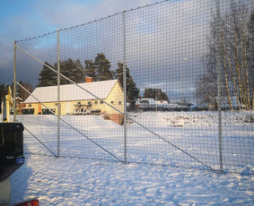 Tinklinės tvoros - - Tvoros - Vartai - Montavimas - Garantija - - 4
