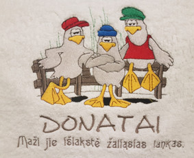 • Verslo dovanų gamyba su jūsų įmonės Logo, inicialais, gražiais žodžiais ar palinkėjimu.
• Individualių dovanų gamyba gimtadieniams, krikštynoms, vestuvėms ir kitoms progoms.