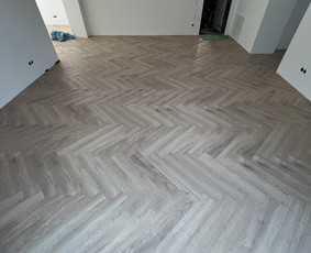 Laminato, Vinilo ir kitų dangų įrengimas. / Grindų meistrai / Darbų pavyzdys ID 3517590