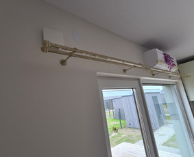 Užuolaidų siuvimas, romanetės, elektriniai karnizai,bėgeliai - Karnizų, roletų montavimas - 4 Karnizų, roletų montavimas - Užuolaidų siuvimas, romanetės, elektriniai karnizai,bėgeliai - 4