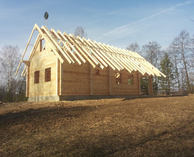 Rąstiniai namai ir pirtys, tašų gamyba ir obliavimas / UAB,,Lubas" / Darbų pavyzdys ID 3519436