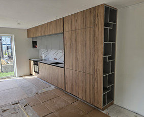Nestandartinių ir standartinių kietų baldų gamyba / Linas / Darbų pavyzdys ID 3521924