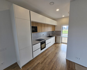 Nestandartinių ir standartinių kietų baldų gamyba / Linas / Darbų pavyzdys ID 3521932