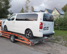 "Tralo Paslaugos ir Techninė Pagalba Kelyje 24/7 Klaipėda - Avarinis automobilio atrakinimas - 4 Avarinis automobilio atrakinimas - "Tralo Paslaugos ir Techninė Pagalba Kelyje 24/7 Klaipėda - 4