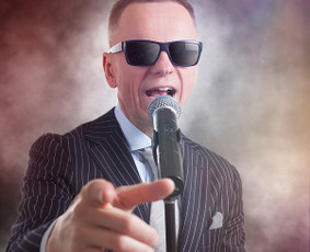 Rolandas Rutkauskas - atlikėjas ir vedėjas - Muzikantai jubiliejui - 1 Muzikantai jubiliejui - Rolandas Rutkauskas - atlikėjas ir vedėjas - 1
