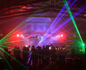 Dainininkai,dj,atlikėjai,vedėjai, grupės,pro garsas ir scena / Muzika, dainininkai / Darbų pavyzdys ID 700185