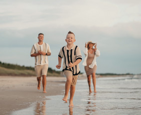 Asmeninė, šeimos, nėštumo, krikštynų, vestuvių fotografija - Fotografai - 1 Fotografai - Asmeninė, šeimos, nėštumo, krikštynų, vestuvių fotografija - 1
