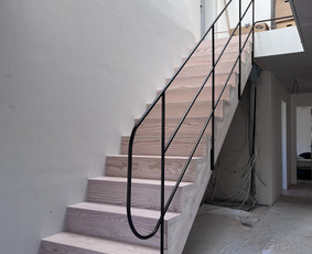 Mediniai laiptai, gamyba - Laiptų, turėklų gamyba - 1