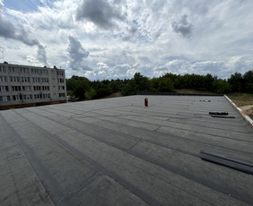 Plokščių stogų dengimas bitumine ir Pvc danga. / Sutapdinti stogai / Darbų pavyzdys ID 3536229