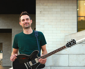 Gitaros pamokos (akustinė, elektrinė, ukulėlė, bosinė) - Gitaros pamokos - 4 Gitaros pamokos - Gitaros pamokos (akustinė, elektrinė, ukulėlė, bosinė) - 4