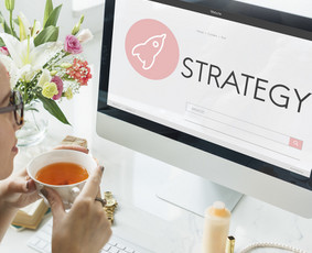 Socialinių tinklų turinio kūrimas ir administravimas - Socialinių tinklų komunikacijos strategijos kūrimas - 1 Socialinių tinklų komunikacijos strategijos kūrimas - Socialinių tinklų turinio kūrimas ir administravimas - 1