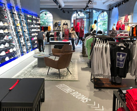 ULTRATOP dekoratyvinio betono grindų danga. Adidas parduotuvė Vilniuje.
http://velvemst.lt/uploads/517_ultratop_lt_160318.pdf