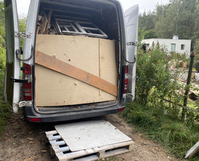 Perkraustymo paslaugos Vilniuje Pervežimo paslaugos Lietuvoj - Šiukšlių išvežimas - 1 Šiukšlių išvežimas - Perkraustymo paslaugos Vilniuje Pervežimo paslaugos Lietuvoj - 1