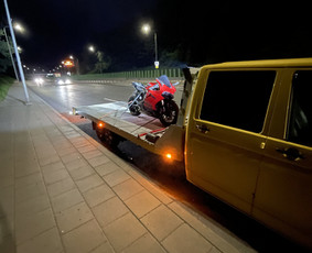 Tralas Traliukas Vilniuje / Techninė pagalba kelyje 24/7 - Motociklų pervežimas - 1 Motociklų pervežimas - Tralas Traliukas Vilniuje / Techninė pagalba kelyje 24/7 - 1