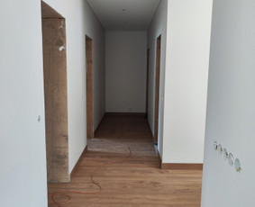 Visi vidaus apdailos darbai - Laminato klojimas - 1 Laminato klojimas - Visi vidaus apdailos darbai - 1
