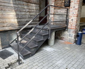 Nestandartiniai metalo gaminiai - Laiptų turėklai - 1 Laiptų turėklai - Nestandartiniai metalo gaminiai - 1