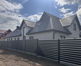 Skardine tvora Rombas, Vartai, Gamyba, Montavimas - Skardinės tvoros - 1 Skardinės tvoros - Skardine tvora Rombas, Vartai, Gamyba, Montavimas - 1