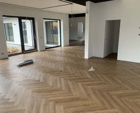 Kokybiškas Lvt Vinilinių lentelių klojimas - Vinilinės grindys, klojimas - 1 Vinilinės grindys, klojimas - Kokybiškas Lvt Vinilinių lentelių klojimas - 1