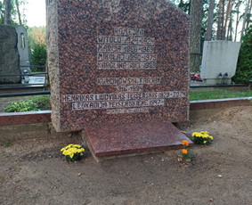 Raidžių kalimas ant paminklų, visi kiti kapaviečių darbai. / Paminklita, Aivaras / Darbų pavyzdys ID 3563283