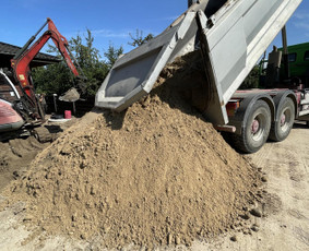 Aplinka, sodas - Smėlis Žvyras Juodžemis Skalda Klaipėda - 2