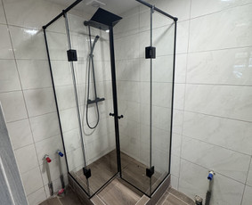 Nestandartinių dušų, led veidrodžių, terasų, stiklinimas. / Meltglas, MB / Darbų pavyzdys ID 3564705