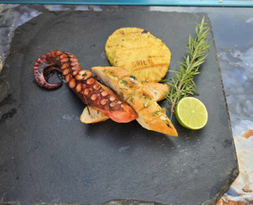 Užkandžiai ir karšti grill patiekalai / MB Grill pipiriukai / Darbų pavyzdys ID 3565799