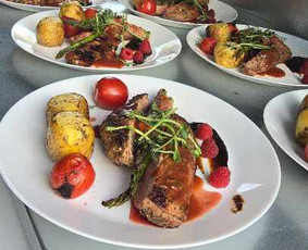 Užkandžiai ir karšti grill patiekalai - Karštųjų patiekalų gaminimas - 1 Karštųjų patiekalų gaminimas - Užkandžiai ir karšti grill patiekalai - 1