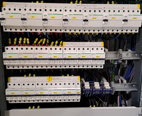 Šviesolaidžio, kompiuterinių kabelių, kamerų montavimas - Telekomunikacijų įrangos montuotojai - 2 Telekomunikacijų įrangos montuotojai - Šviesolaidžio, kompiuterinių kabelių, kamerų montavimas - 2