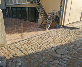 Aplinka, sodas - Atliekame trinkelių klojimo, statybinius ir apdailos darbus - 1