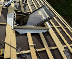 Stoglangių montavimas - Stogų dengimas, karkasiniai namai, terasos, vidaus apdaila. - 3