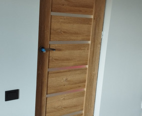 Apdailos darbai - Durų montavimas - 1 Durų montavimas - Apdailos darbai - 1