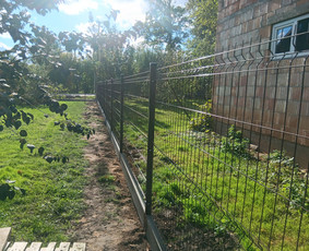 Montuojam segmentines ir metaliniu tvoralenčių tvoras / Arvydas / Darbų pavyzdys ID 3573691