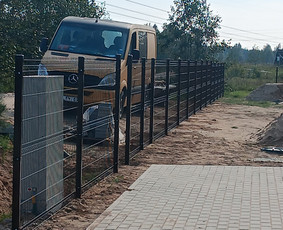 Montuojam segmentines ir metaliniu tvoralenčių tvoras / Arvydas / Darbų pavyzdys ID 3573693