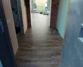 Apdailos darbai - Laminato klojimas - 1 Laminato klojimas - Apdailos darbai - 1