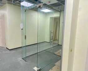 Berėmis ir įrėmintas, stiklo pertvaros, stiklo sprendimai / Art Glass / Darbų pavyzdys ID 3575559