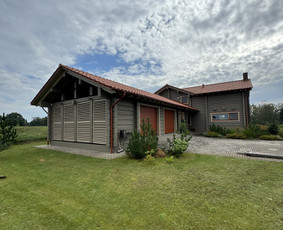 Fasado dažymas - Medinių namų dažymas (I&scaron;skirtinės rekomendacijos) - 2