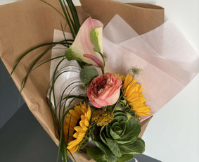 Gėlių puokštės/kompozicijos. Dekoras. "Šitos tikrai nenuvys" - Puokščių gamyba - 2 Puokščių gamyba - Gėlių puokštės/kompozicijos. Dekoras. "Šitos tikrai nenuvys" - 2